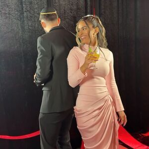 Elegant Pink Midi Dress